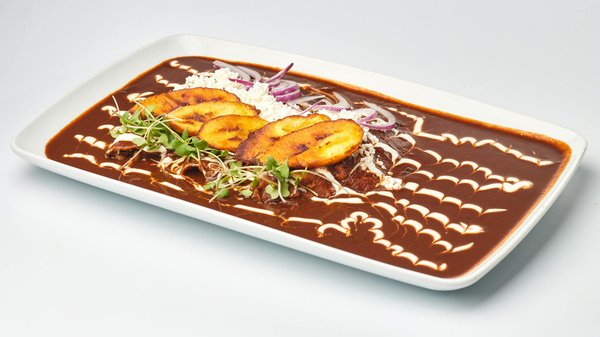 Descubre los ejercicios más efectivos para fortalecer los músculos de la espalda en nadadores.