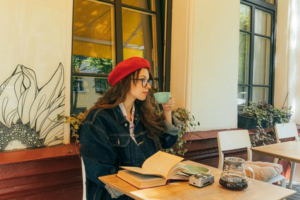 Descubre cómo darle un giro único al clásico cóctel margarita con estos innovadores toques originales